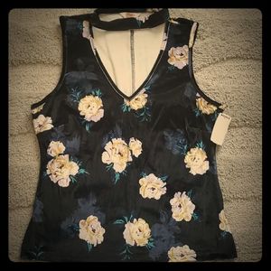 Beautiful Vintage Rose Top
